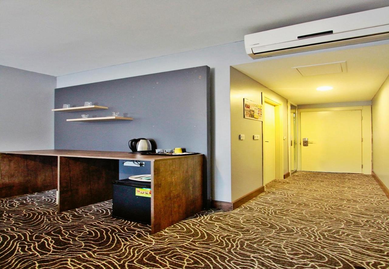Red House Vip Apartmant Suites Provincia di Provincia di Istanbul Esterno foto